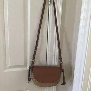 Mango Leather/straw crossbody bag